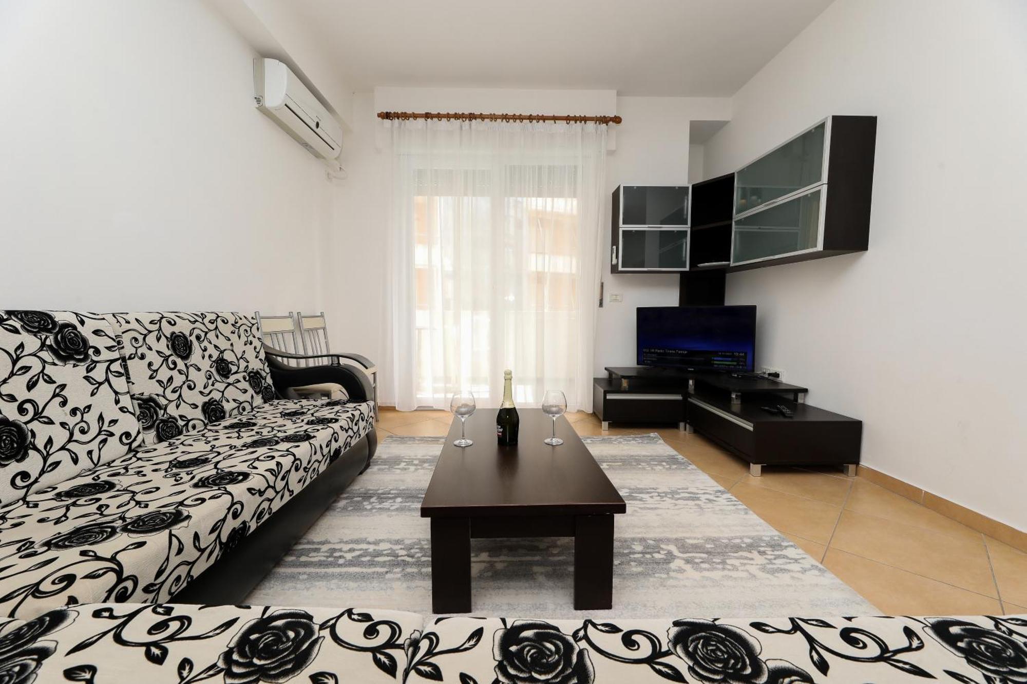 Noa Apartments Влёра Экстерьер фото