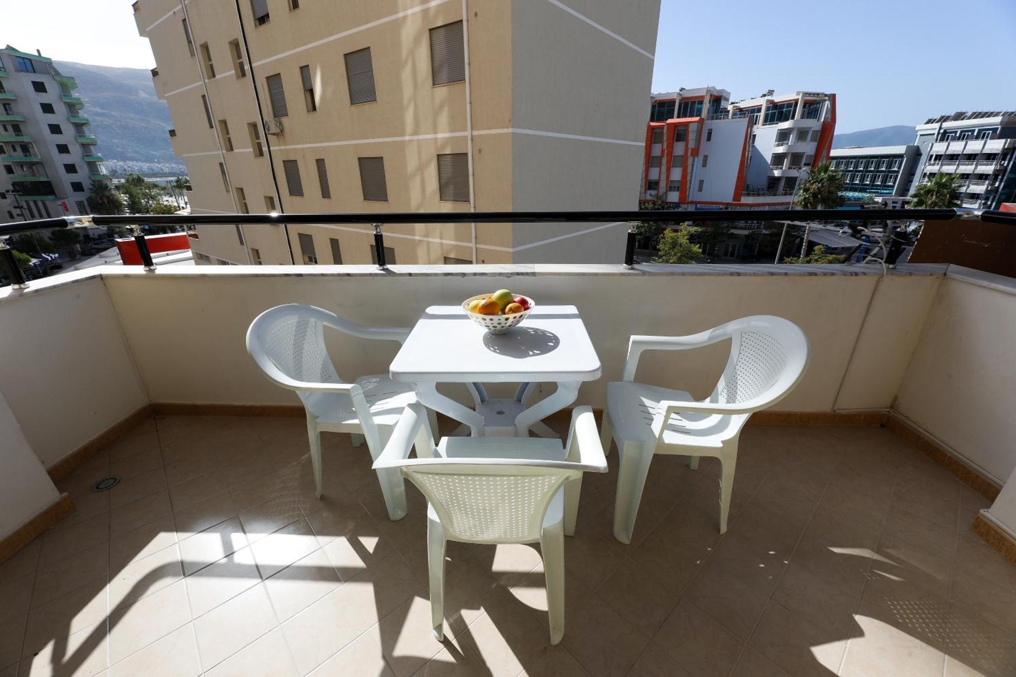 Noa Apartments Влёра Экстерьер фото